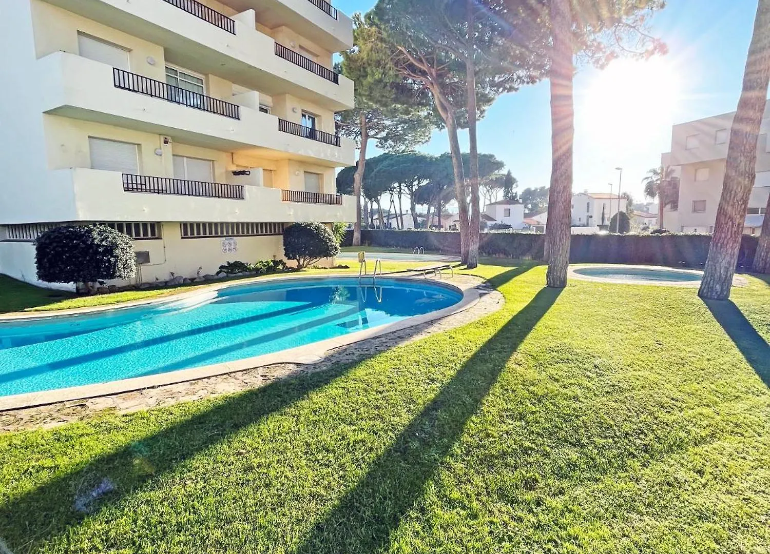 Apartamento En La Escala Con Piscina Y Parking L' Escala Espagne